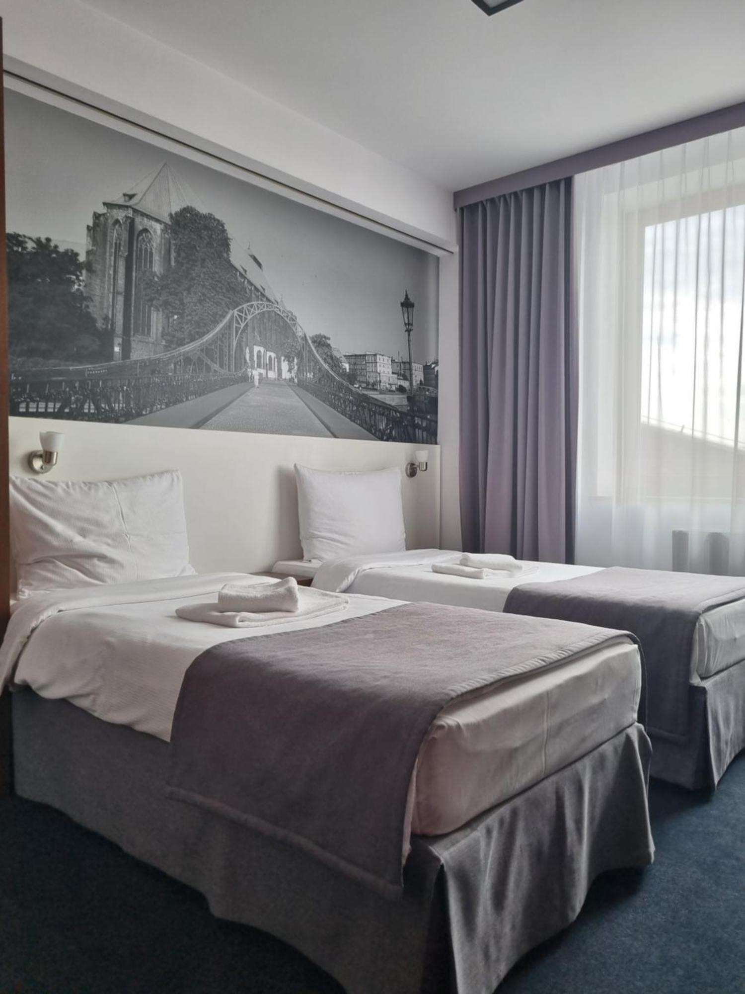 Terminal Hotel Вроцлав Екстер'єр фото