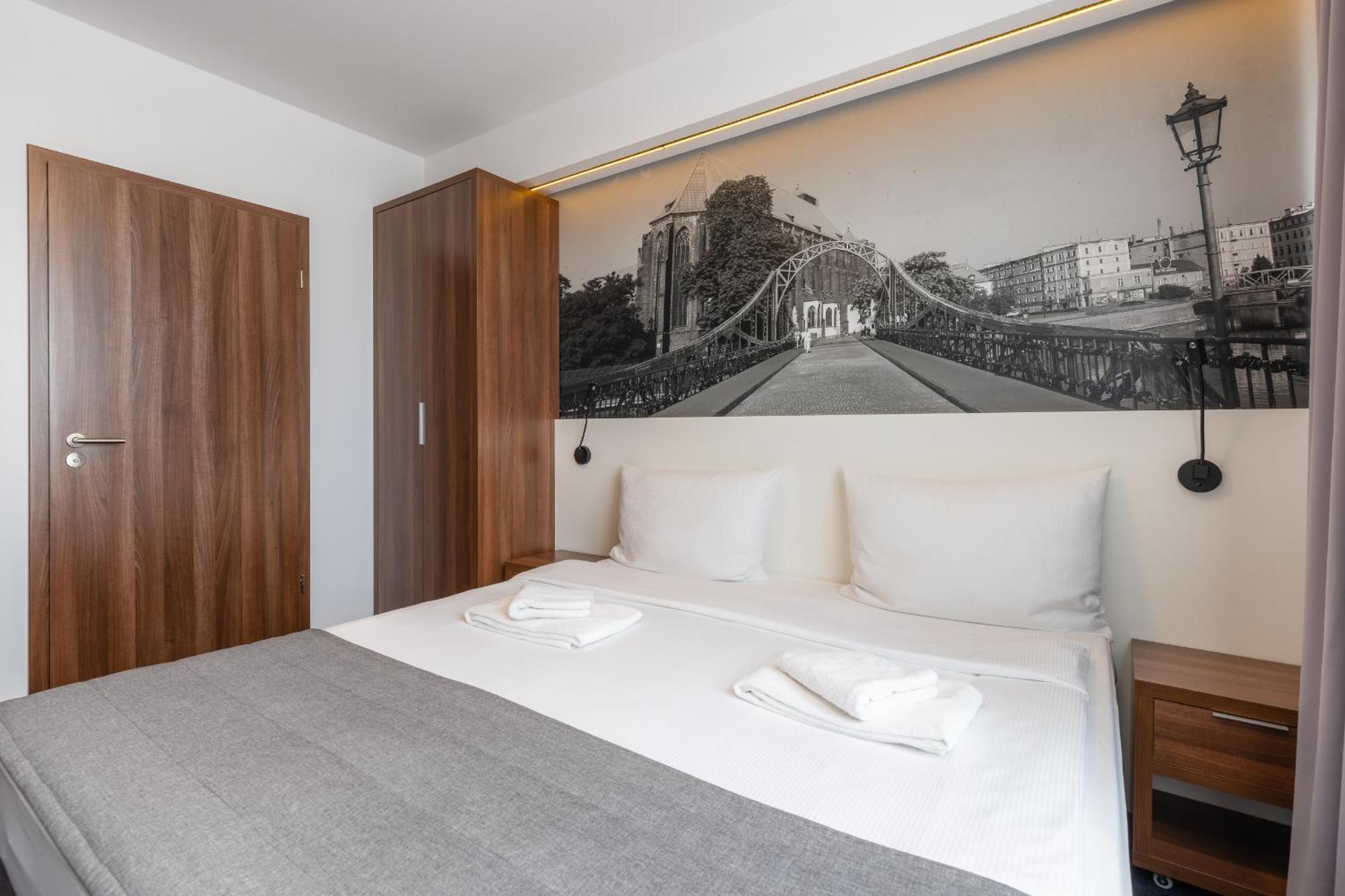 Terminal Hotel Вроцлав Екстер'єр фото