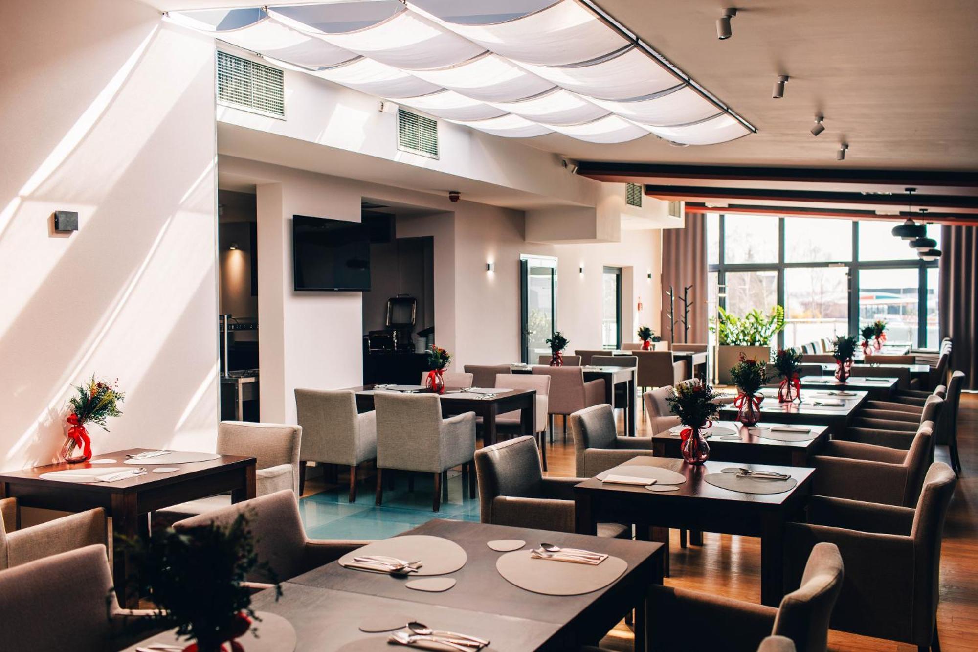 Terminal Hotel Вроцлав Екстер'єр фото